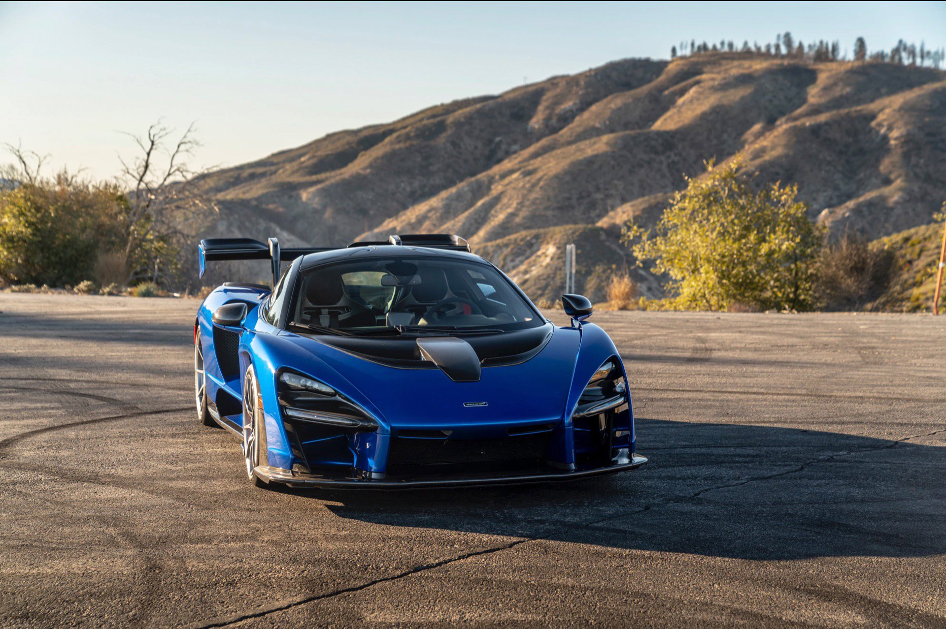 Used 2019 McLaren Senna Coupe ULTRA RARE Only 1685 Mil photo 87