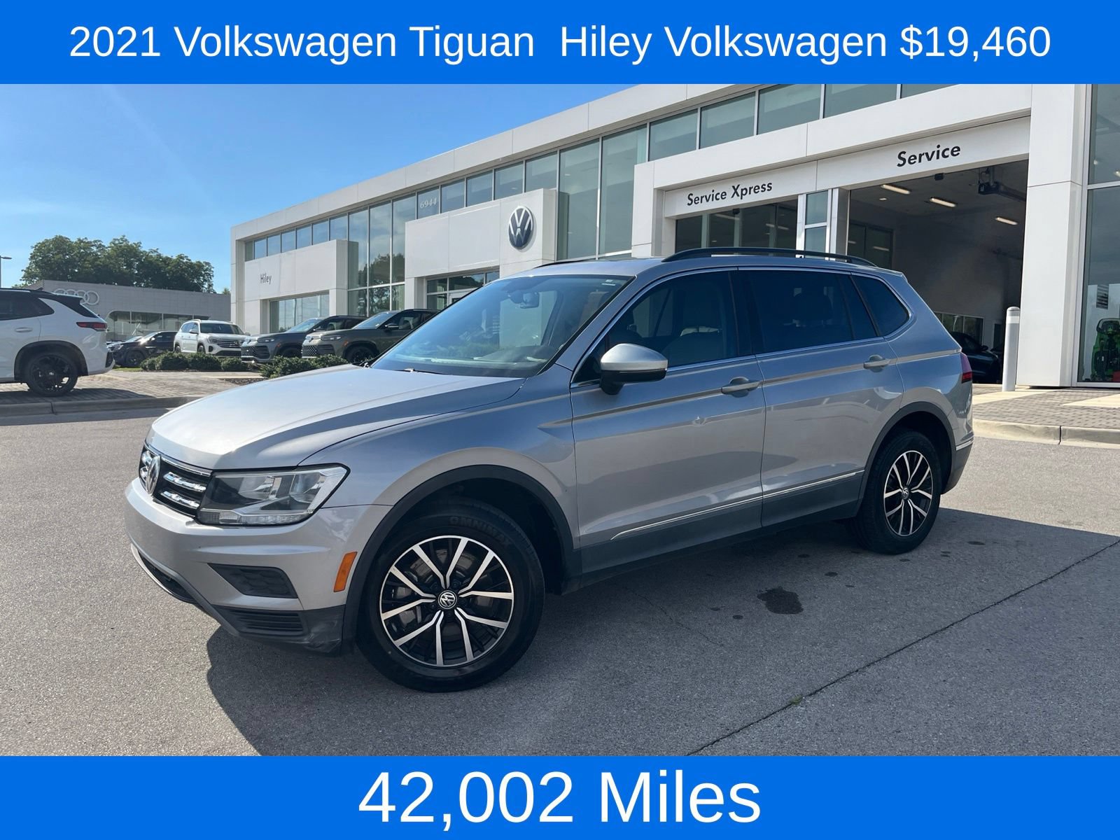Used 2021 Volkswagen Tiguan SE w/ Panoramic Sunroof Package