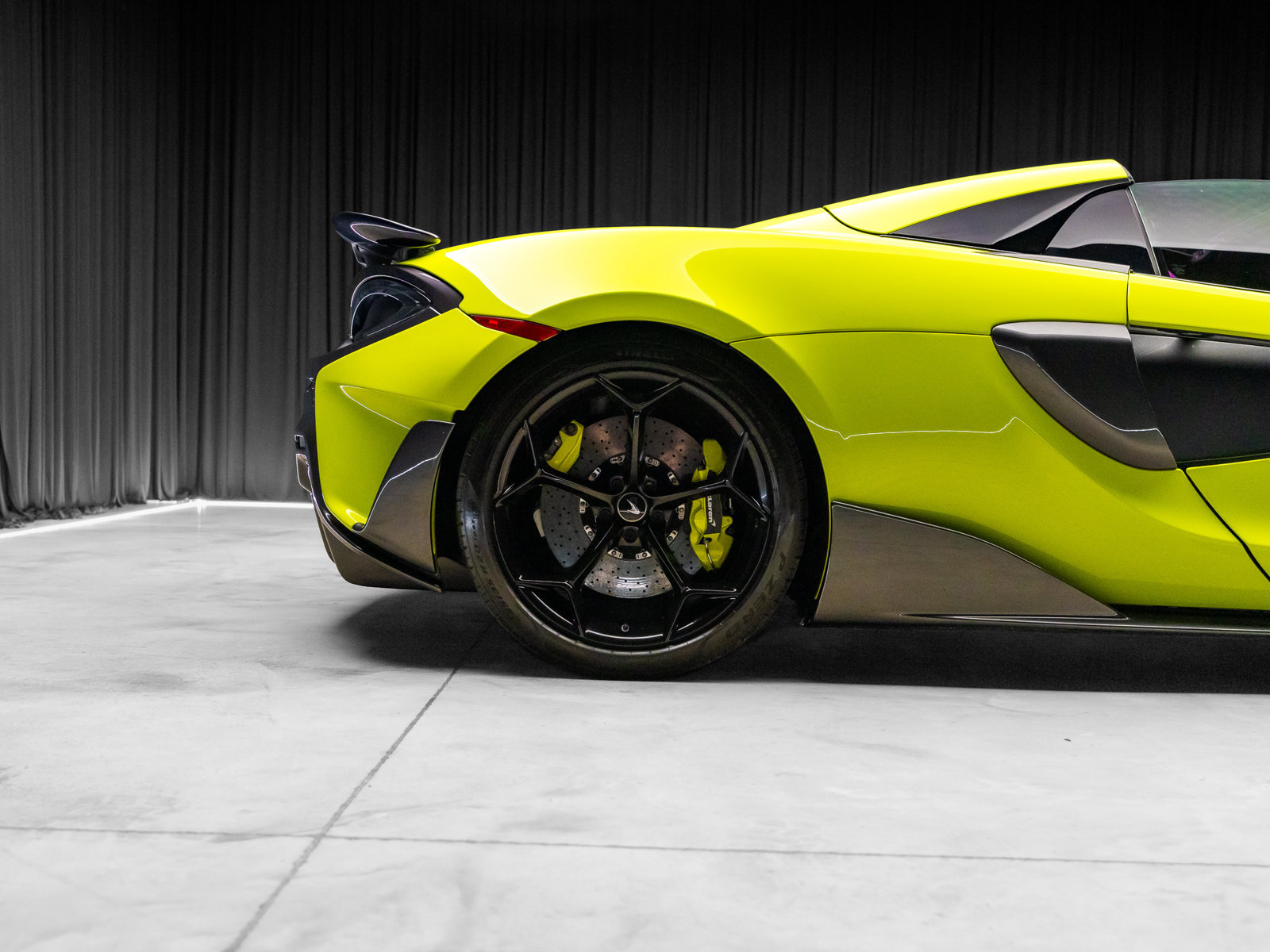 Used 2020 McLaren 600LT Spider photo 43