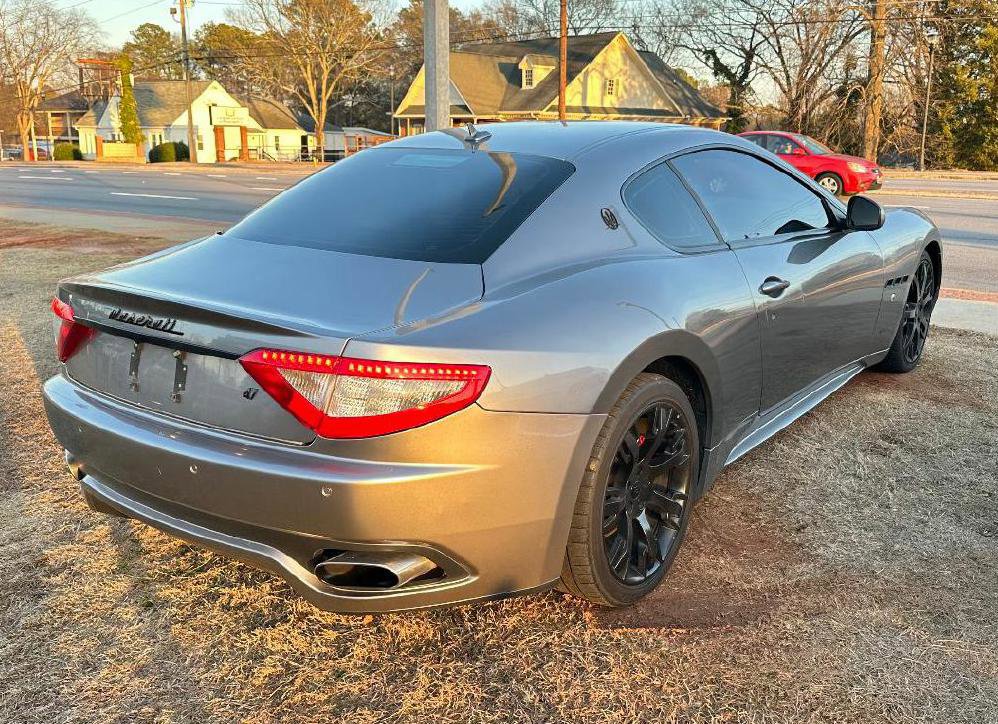2011 Maserati GranTurismo S