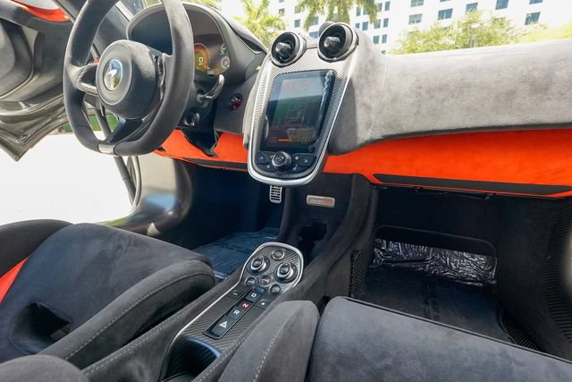 Used 2019 McLaren 600LT photo 97