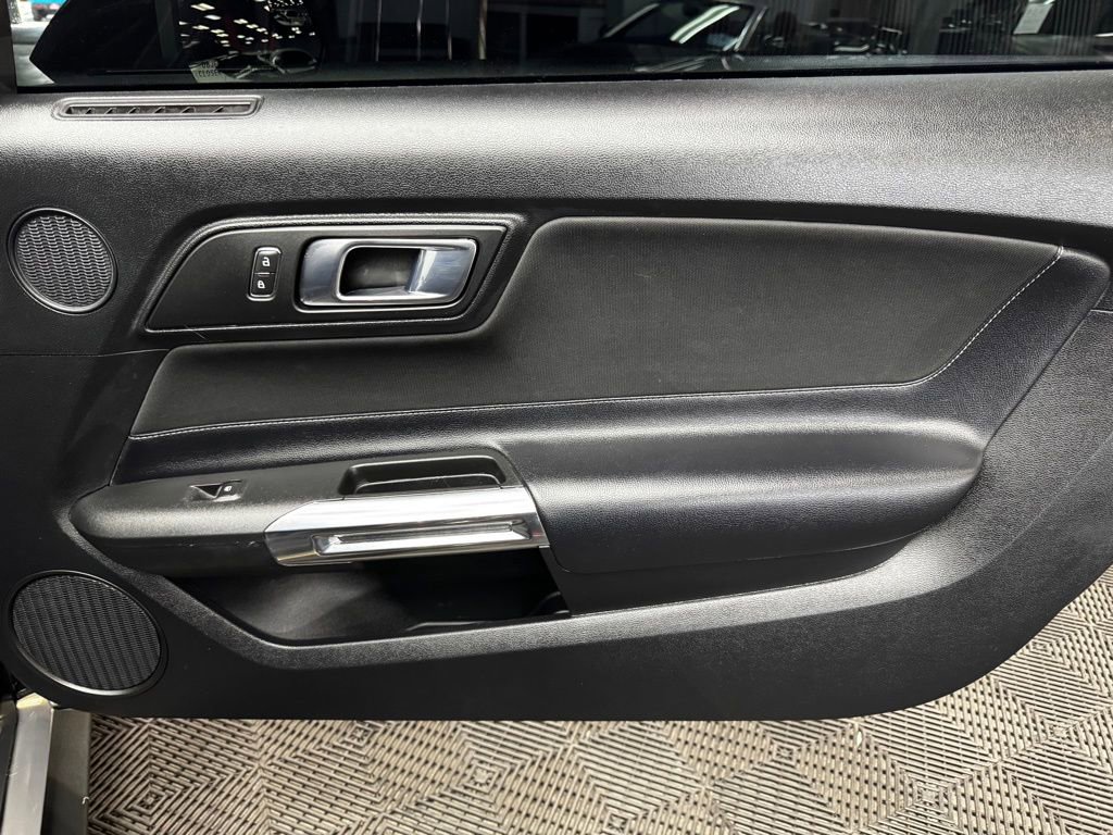 2020 Ford Mustang Coupe