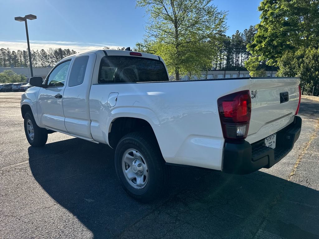 2022 Toyota Tacoma SR