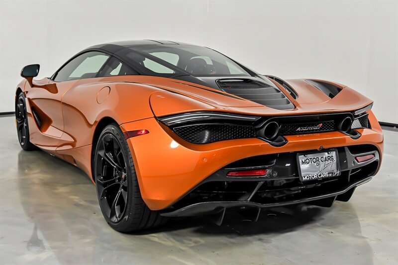 Used 2018 McLaren 720S Performance photo 14
