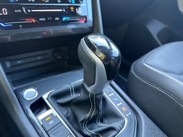 2023 Volkswagen Tiguan SEL R-Line