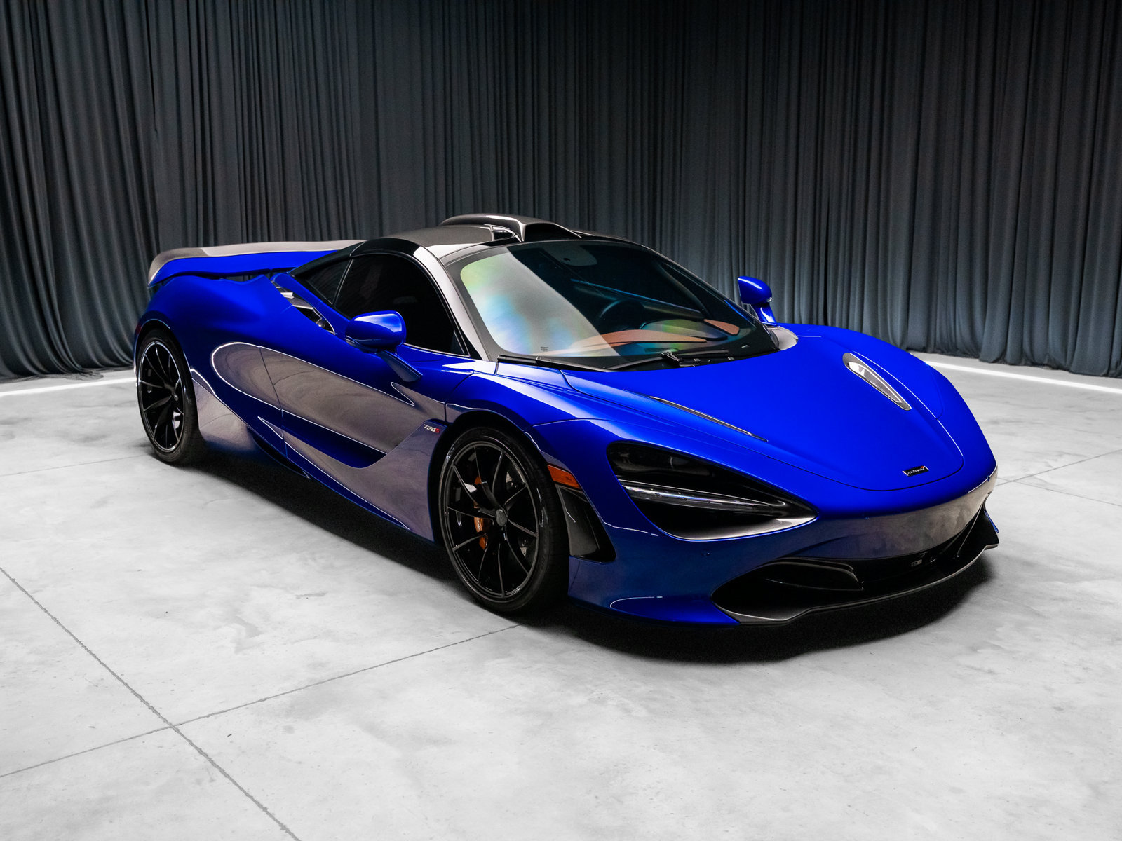Used 2018 McLaren 720S Luxury photo 21