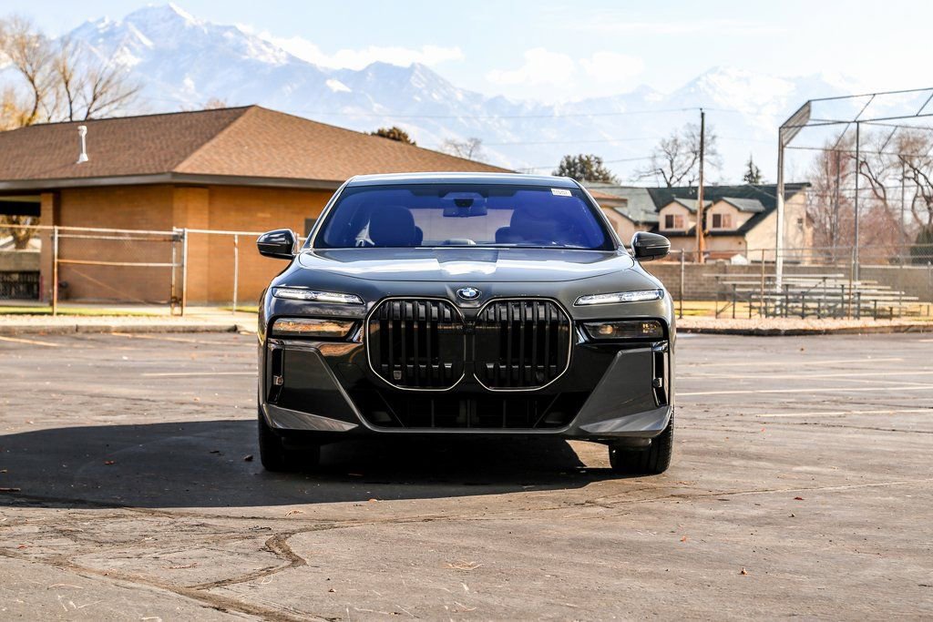 2025 BMW 760i xDrive