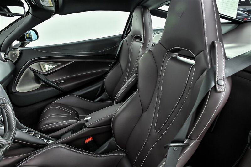 Used 2018 McLaren 720S photo 24