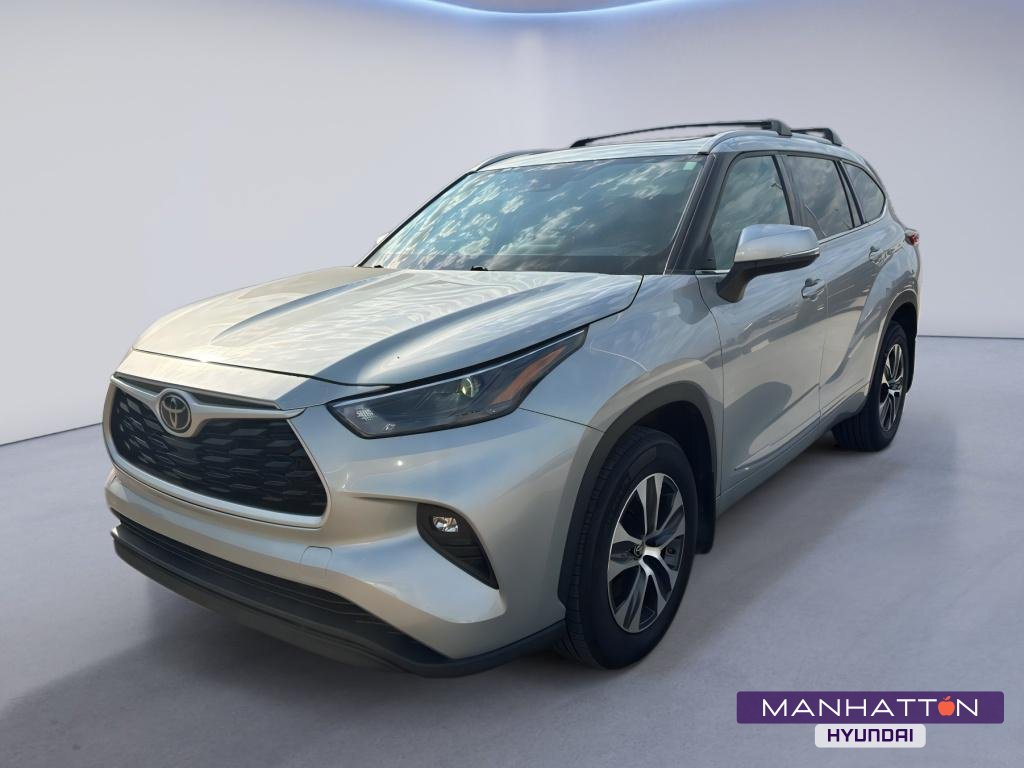 Used 2022 Toyota Highlander XLE