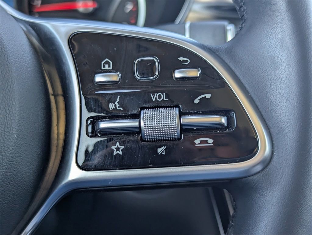 2022 Mercedes-Benz GLC 300