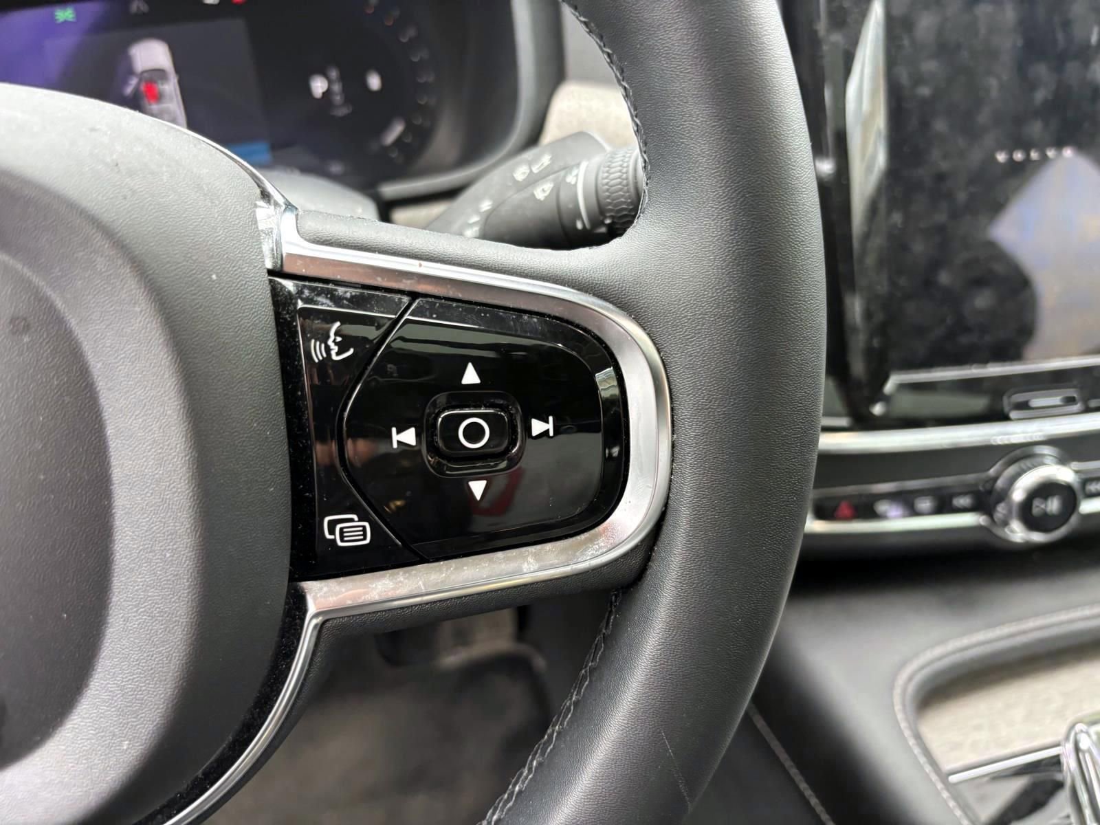 2023 Volvo S90 B6 Ultimate