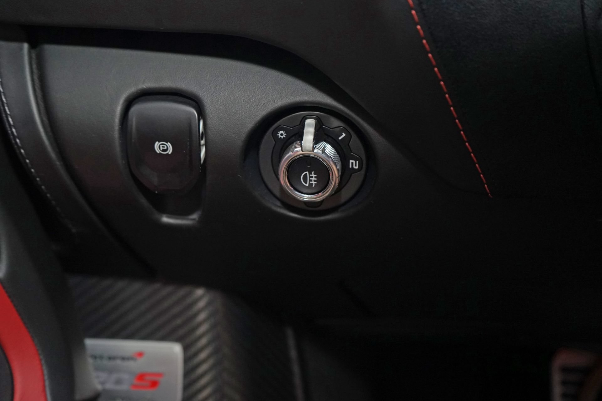 Used 2018 McLaren 720S Performance photo 38