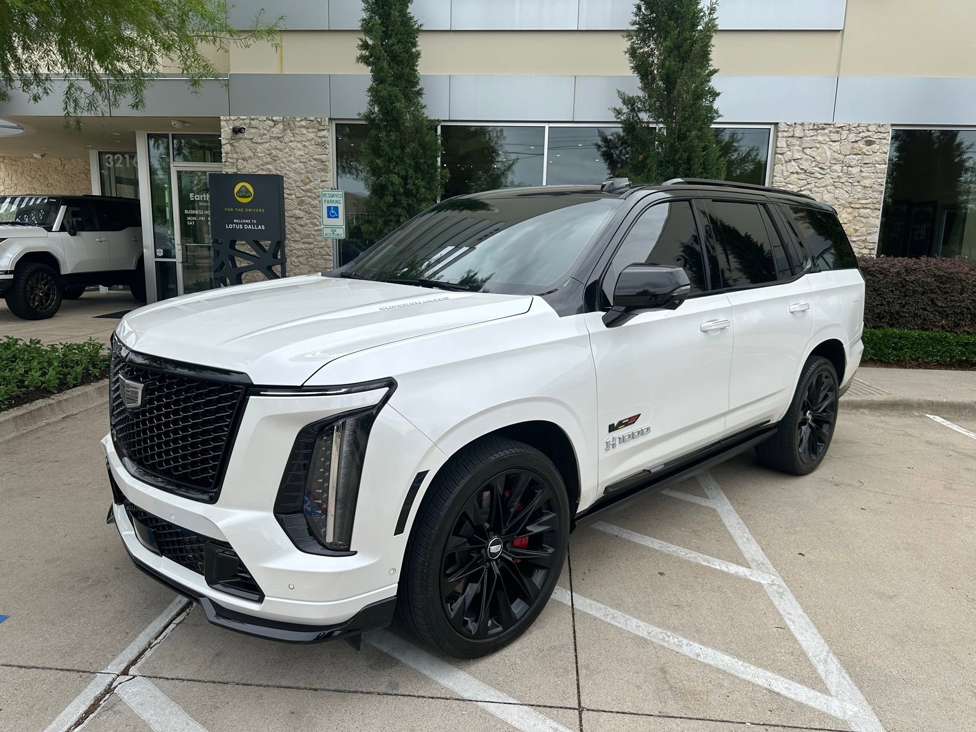 Used 2025 Cadillac Escalade V w/ LPO, ONYX Package