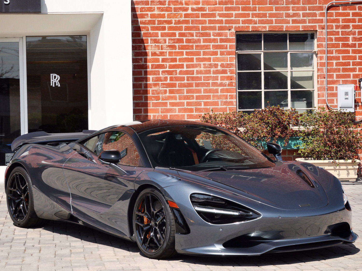 New 2025 McLaren 750S 1