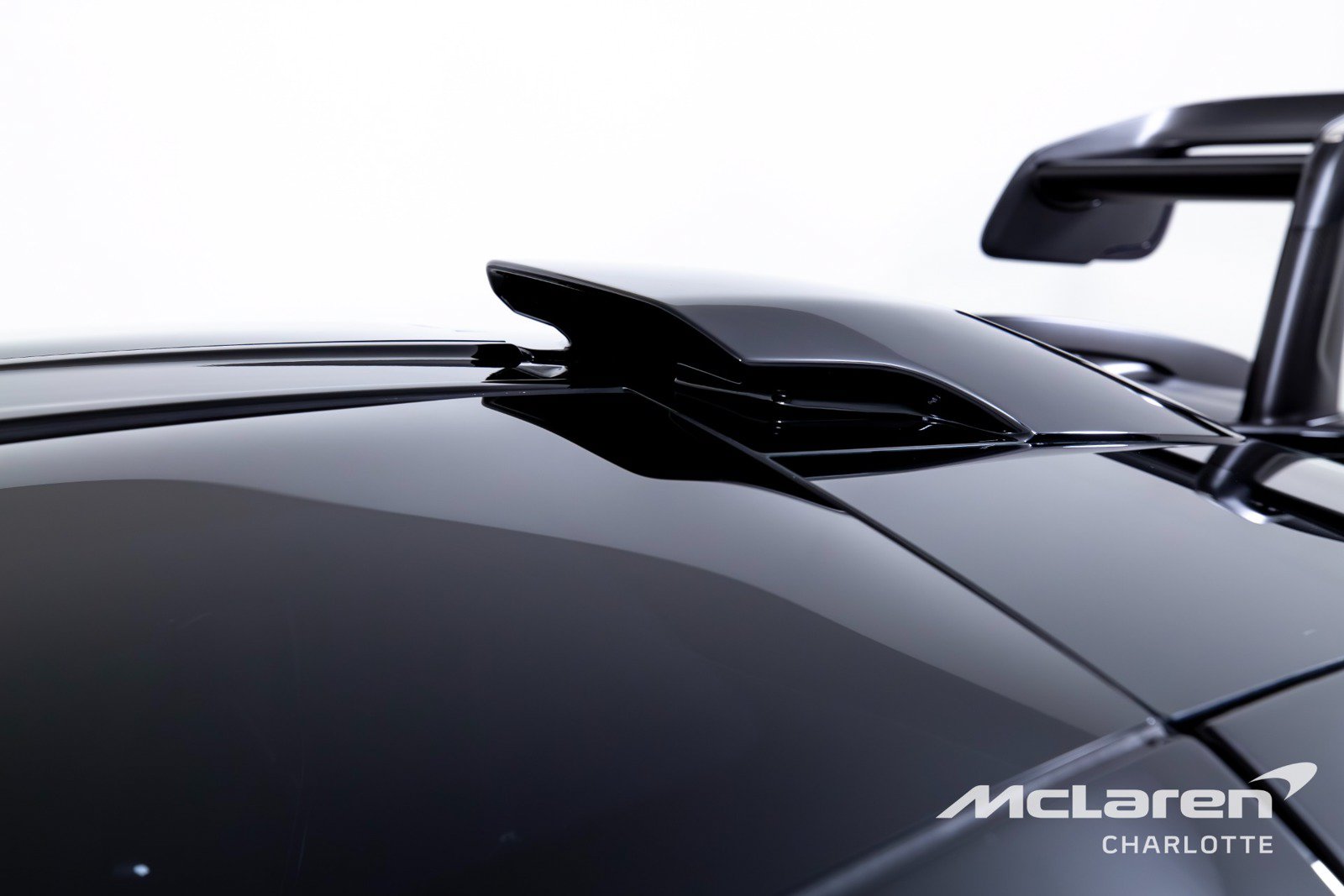 Used 2019 McLaren Senna photo 37