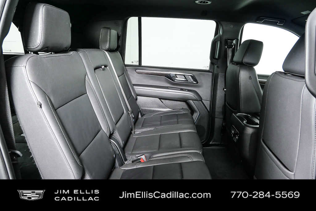 2025 Chevrolet Suburban LT