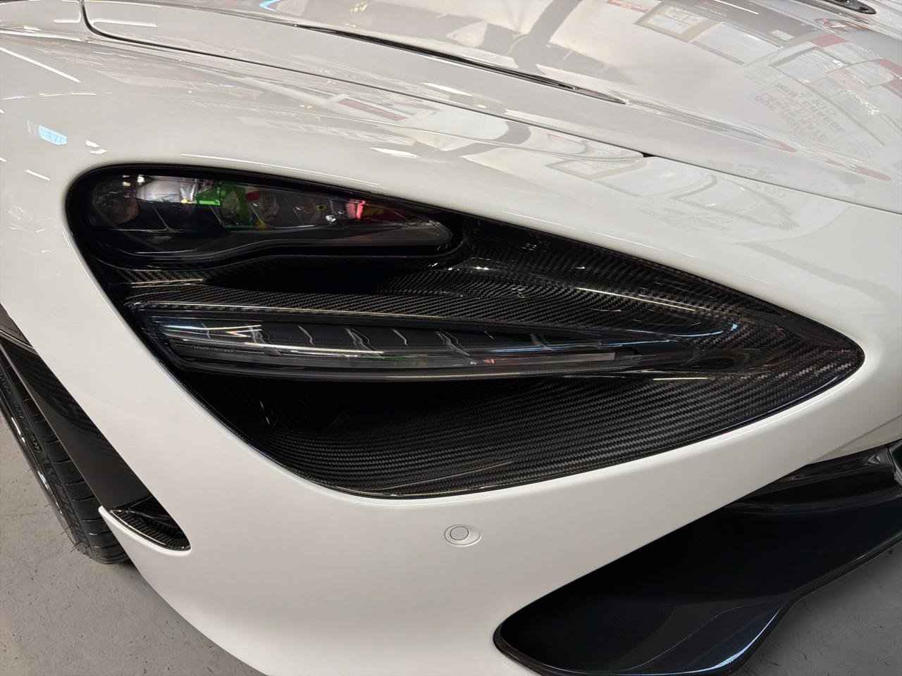 Used 2019 McLaren 720S Performance photo 12