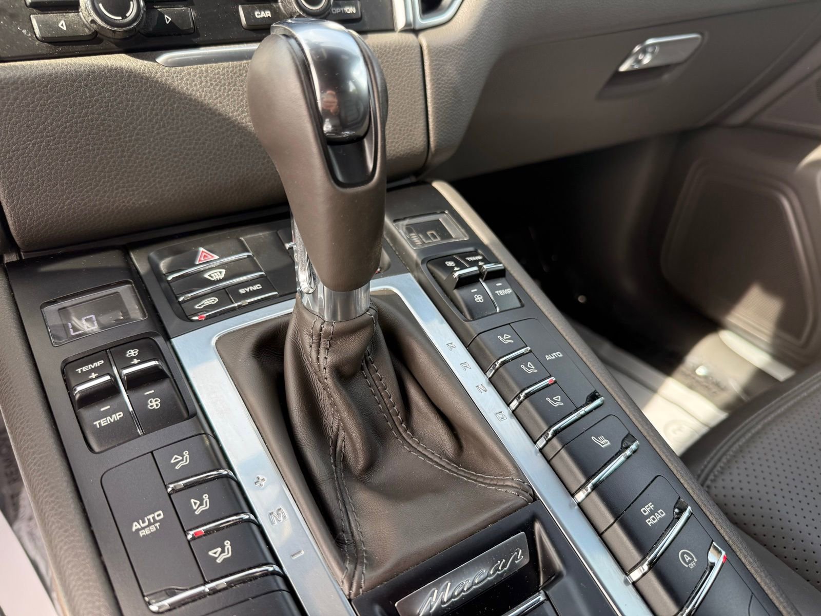 2015 Porsche Macan S