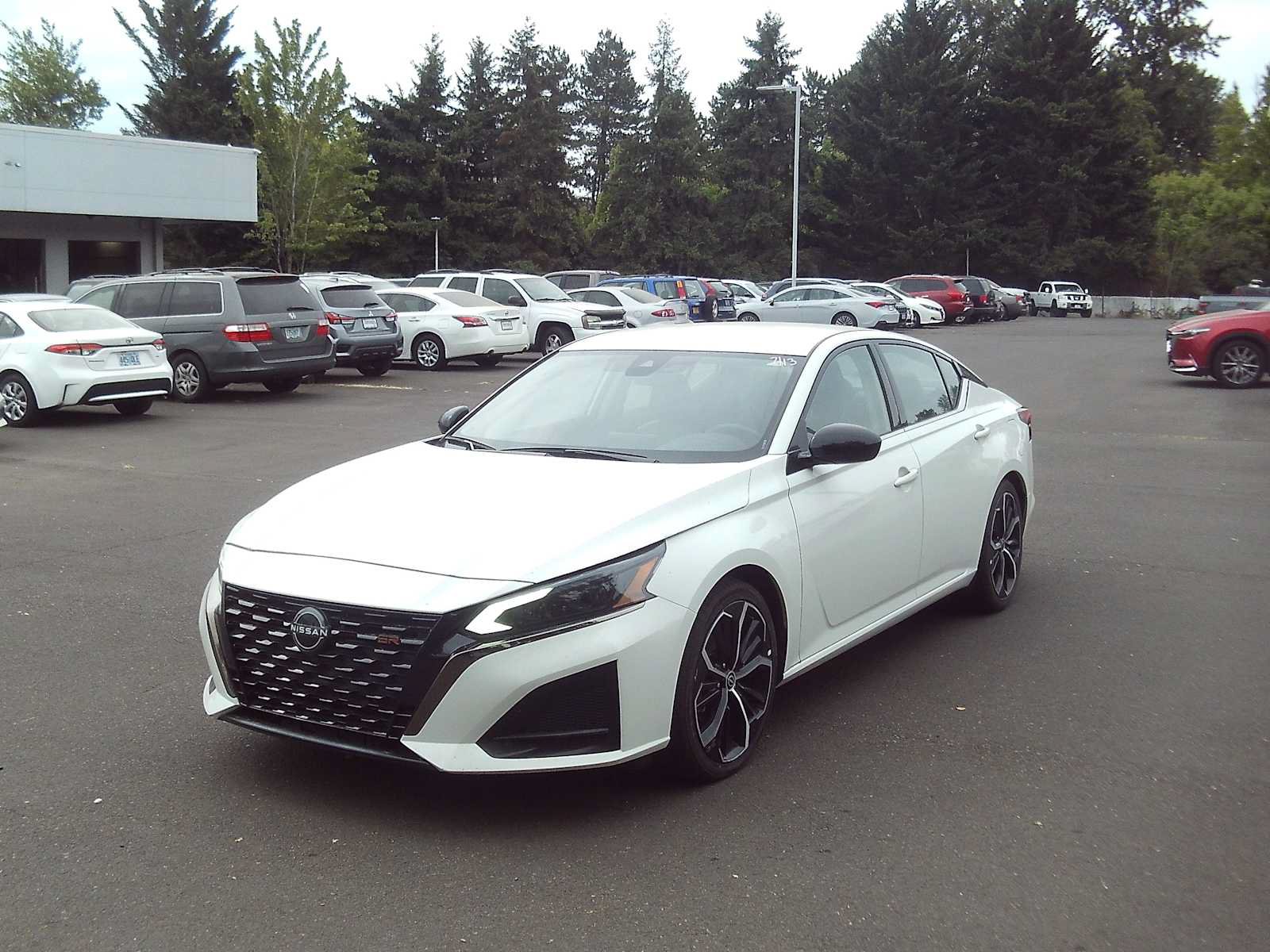 Used 2024 Nissan Altima 2.5 SR