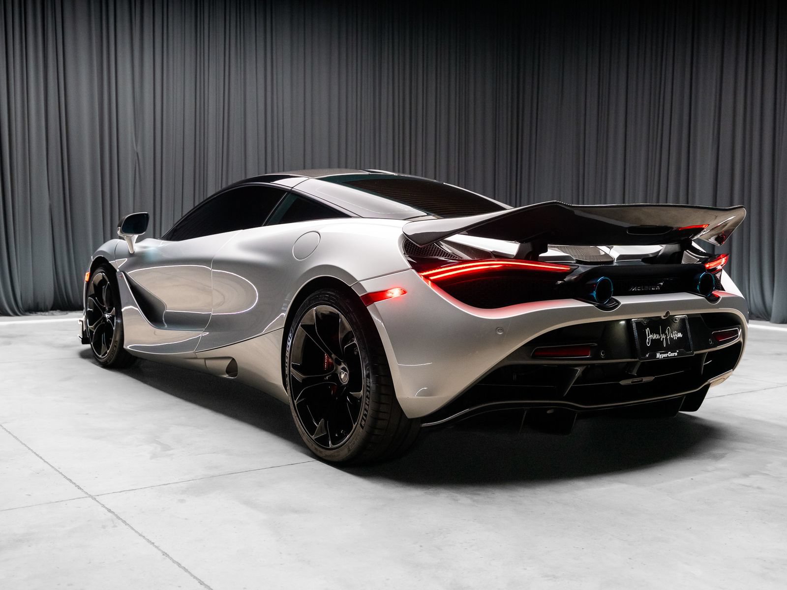 Used 2019 McLaren 720S photo 33
