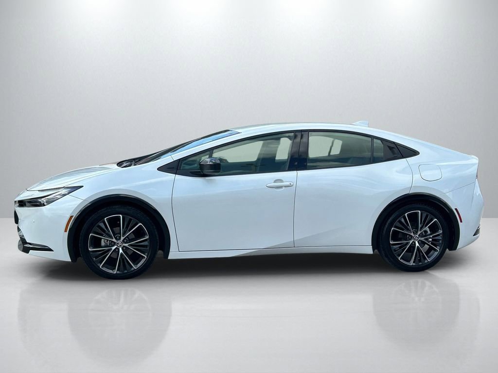 2025 Toyota Prius XLE