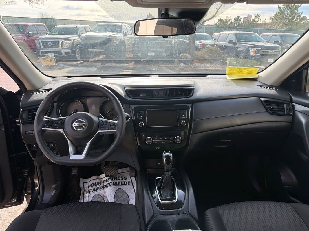 2020 Nissan Rogue SV