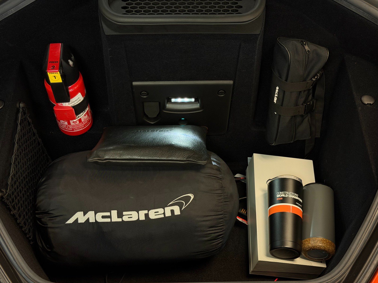 Used 2021 McLaren 720S Performance photo 30