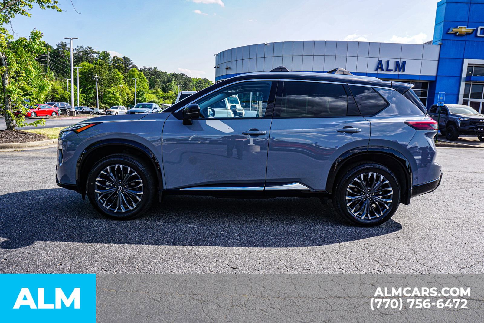 2025 Nissan Rogue Platinum