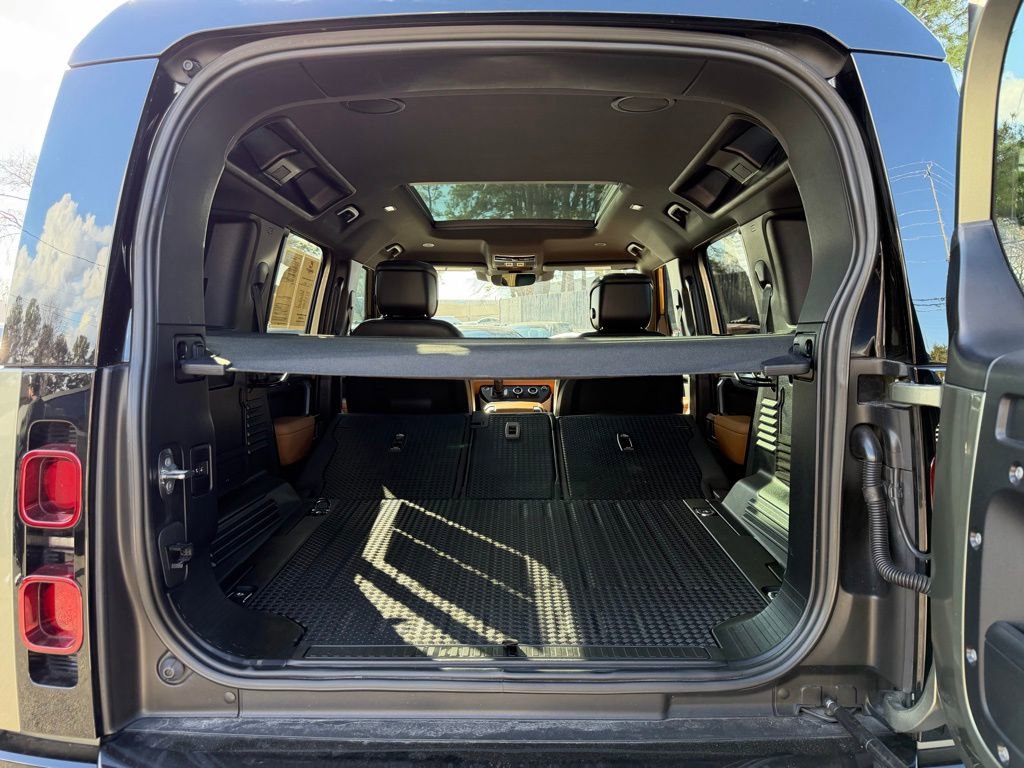 2023 Land Rover Defender 110 X-Dynamic SE