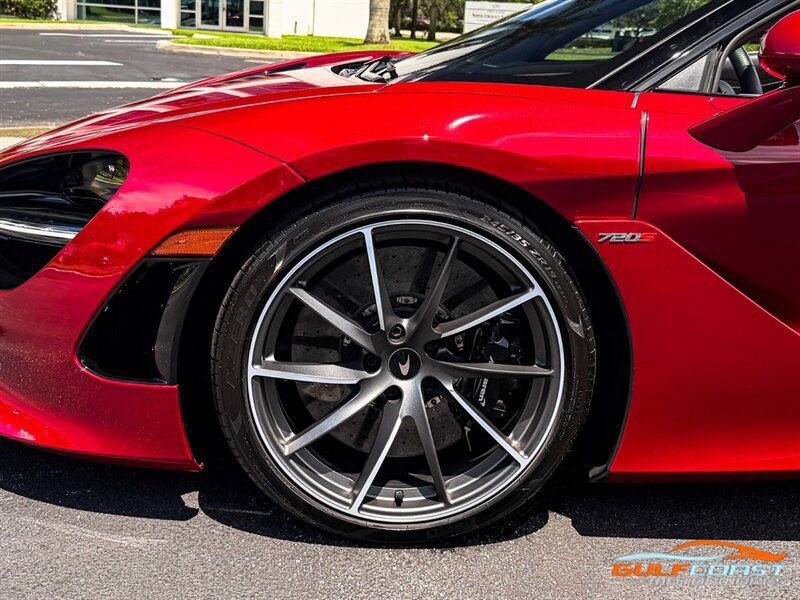 Used 2022 McLaren 720S Spider photo 41