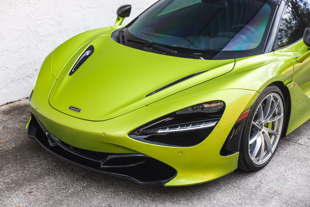 Used 2022 McLaren 720S Performance photo 16