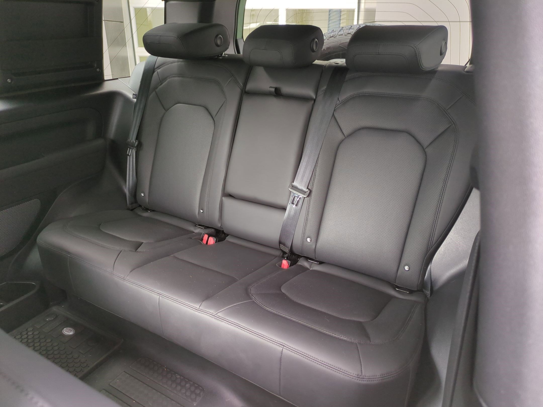 2023 Land Rover Defender 110 75th Limited Edition