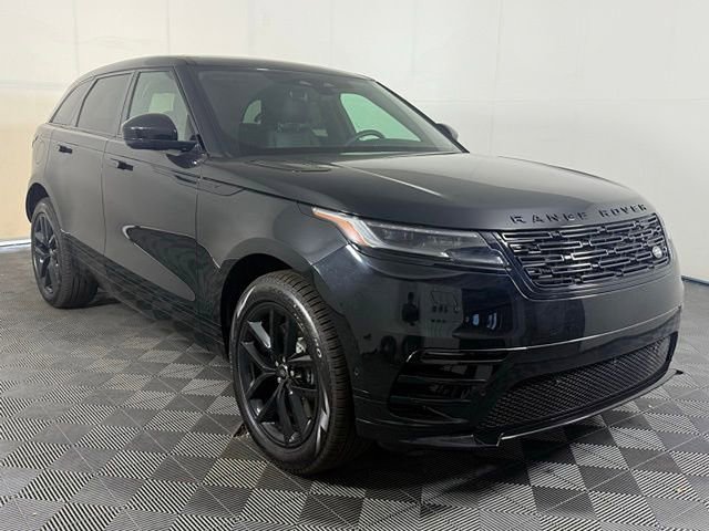 2026 Land Rover Range Rover Velar Dynamic SE