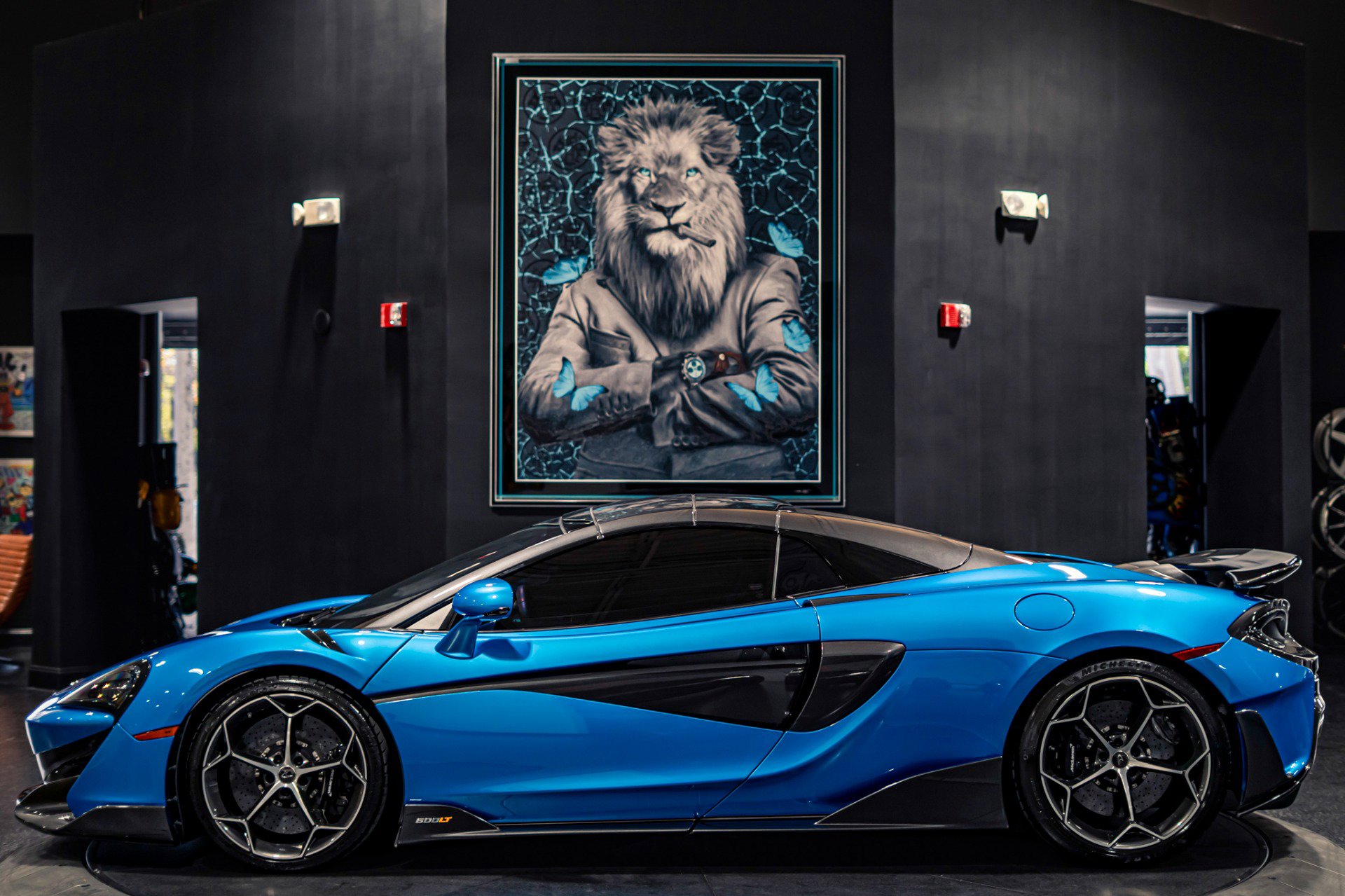 Used 2020 McLaren 600LT Spider photo 36