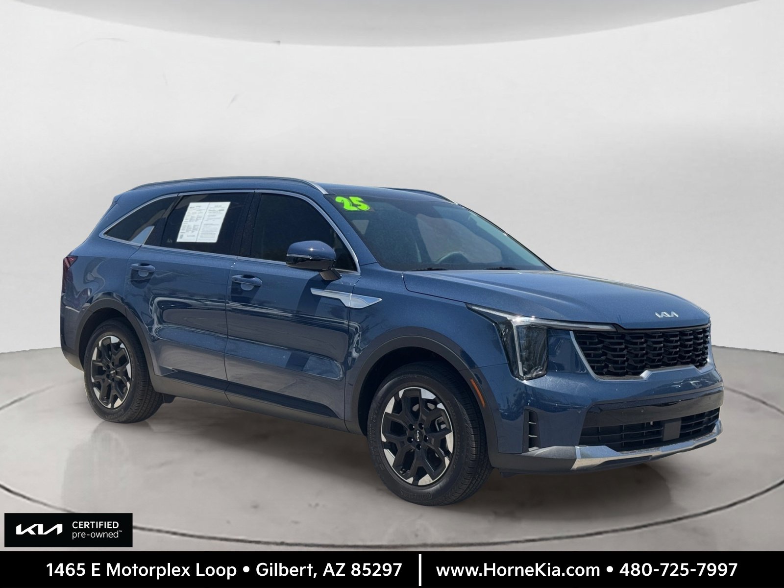 Certified 2025 Kia Sorento S w/ Panoramic Sunroof Package