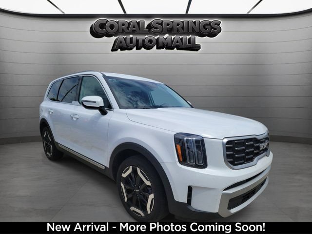 Certified 2023 Kia Telluride S