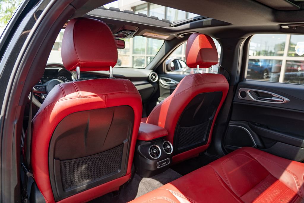 2022 Alfa Romeo Giulia Veloce