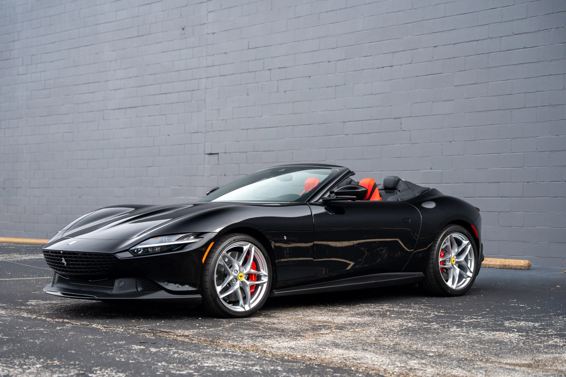 Used 2025 Ferrari Roma Spider