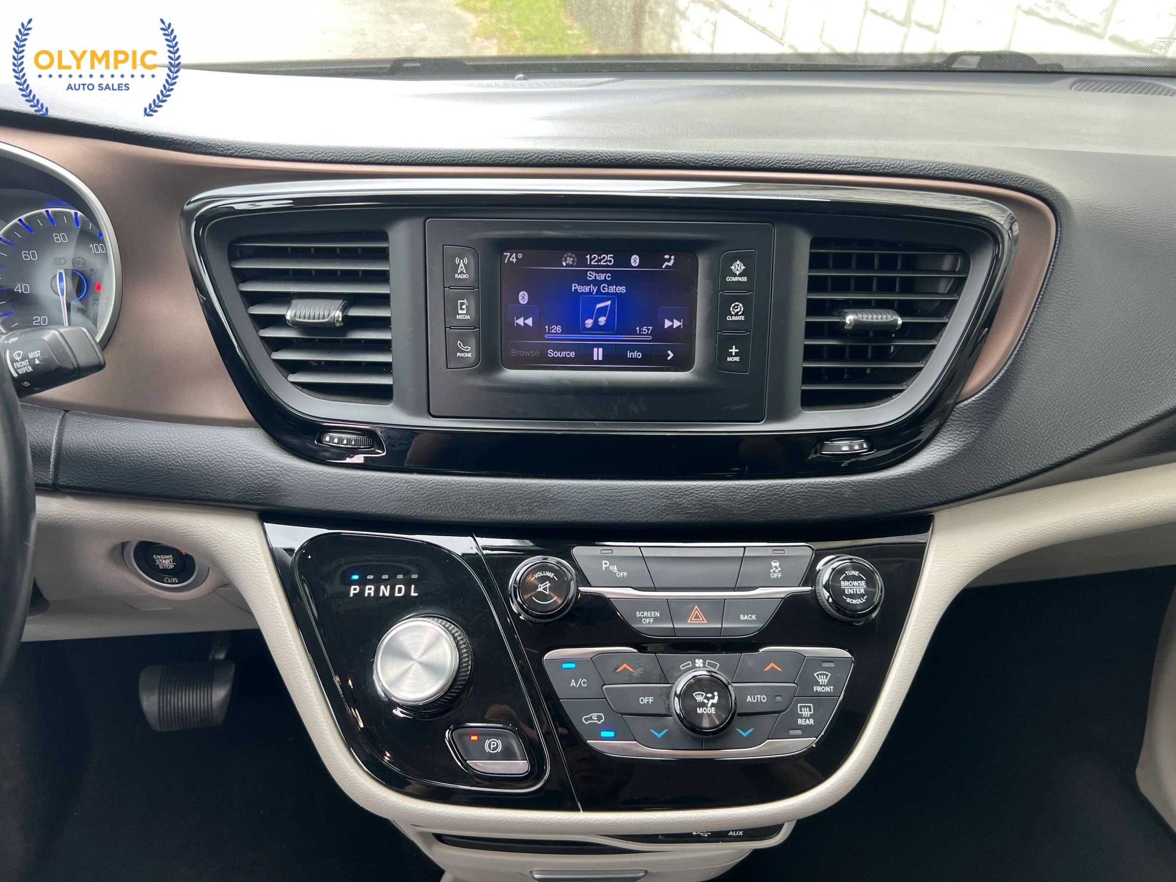 2017 Chrysler Pacifica Touring-L