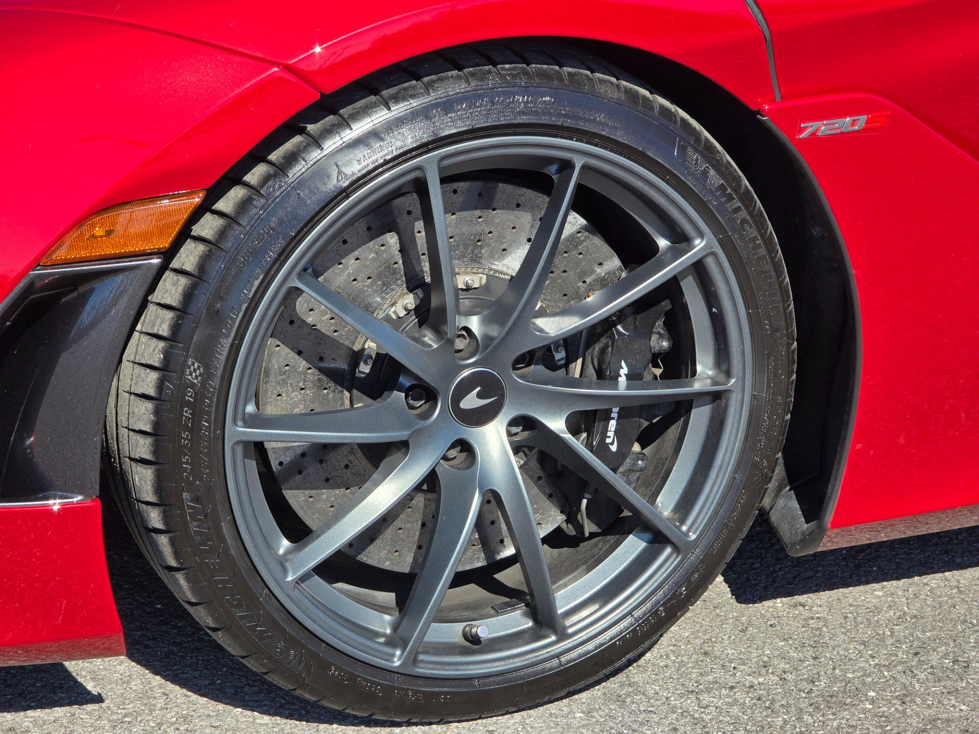 Used 2019 McLaren 720S Performance photo 47