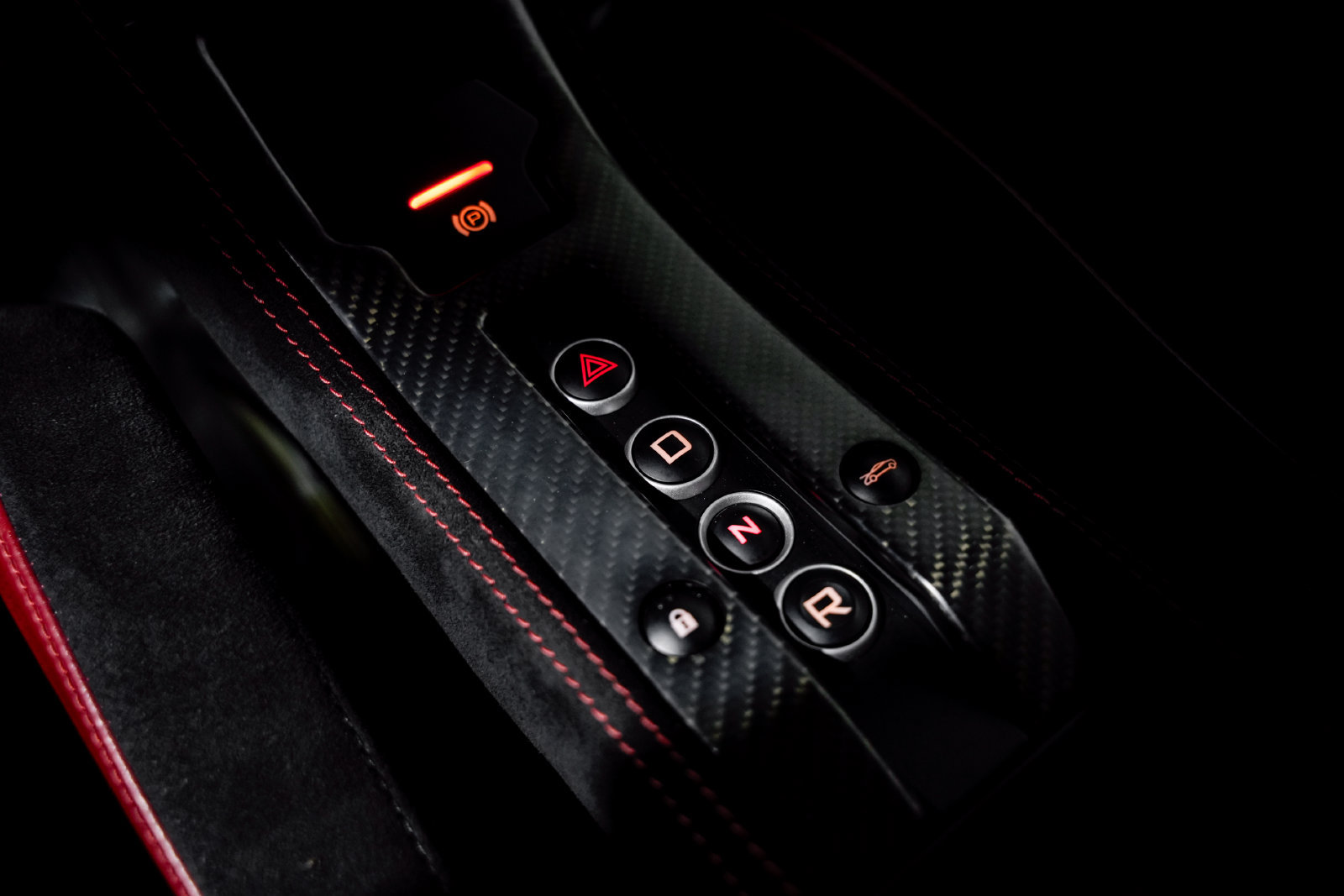 Used 2016 McLaren 675LT Coupe photo 16