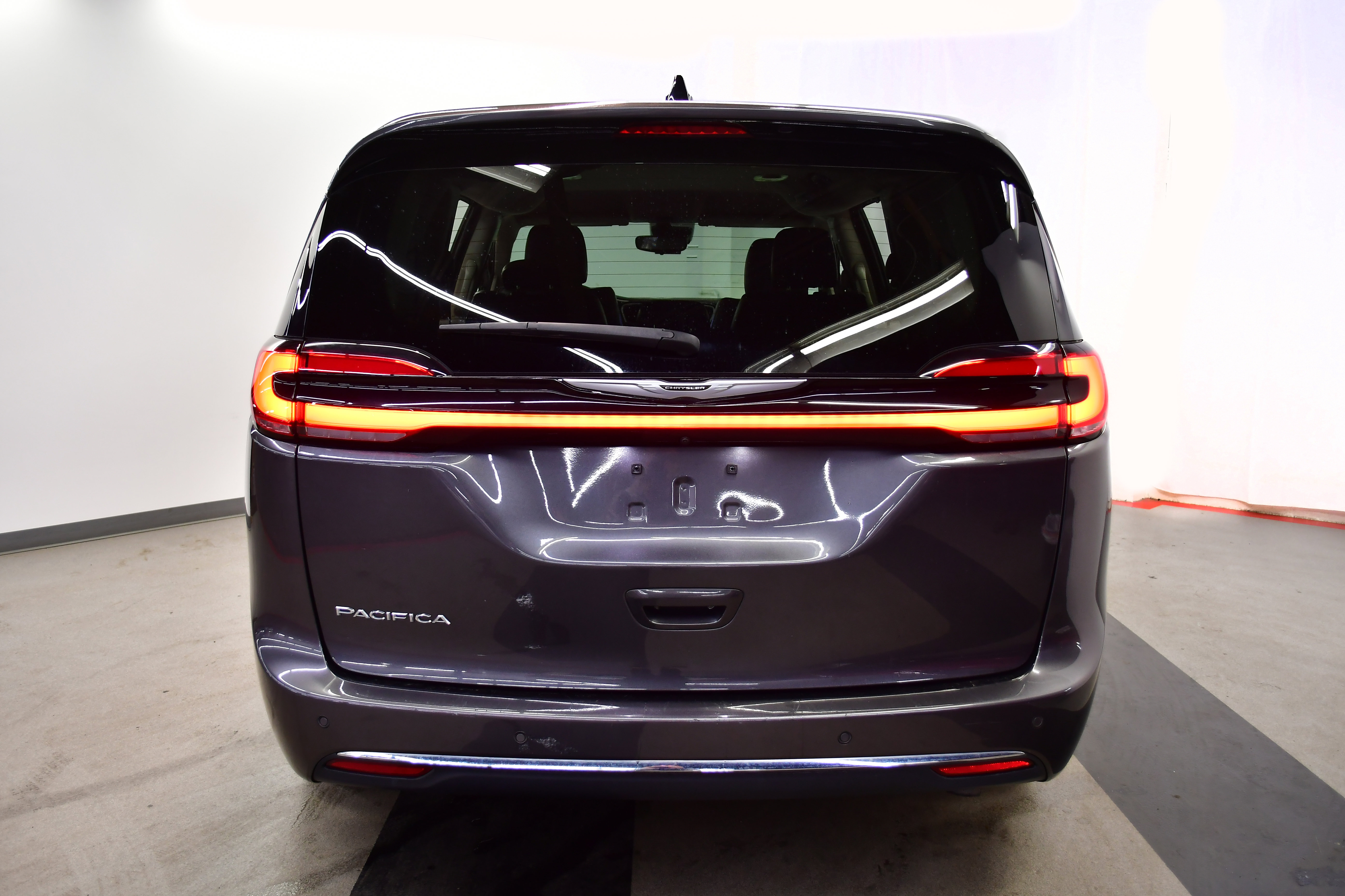 2023 Chrysler Pacifica Touring-L