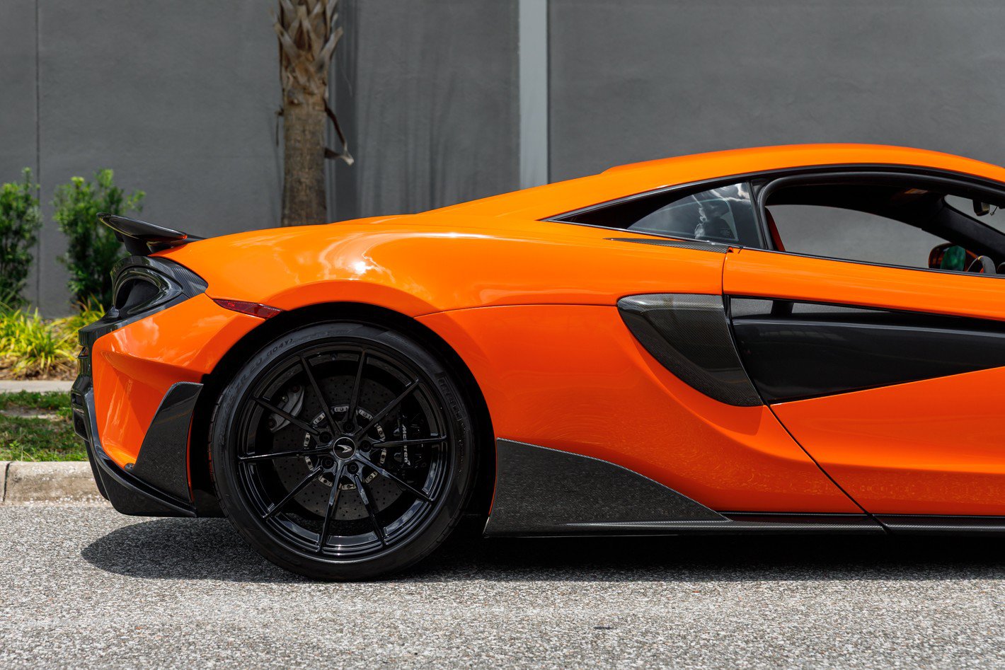 Used 2019 McLaren 600LT photo 9
