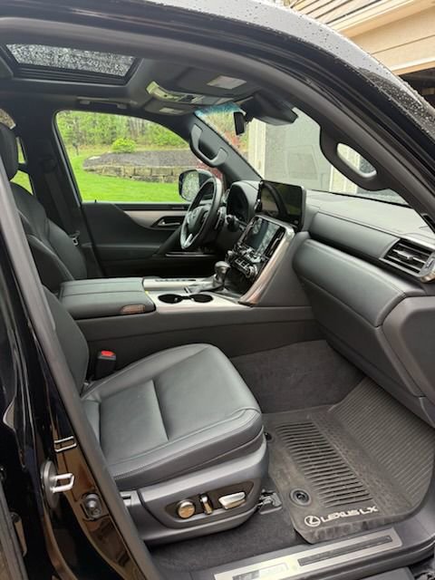 Used 2023 Lexus LX 600 F Sport w/ Accessory Package (Z1)