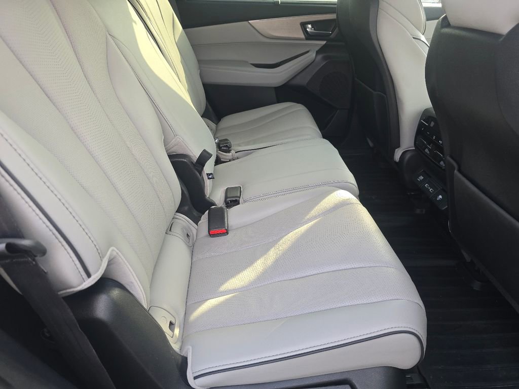 2023 Acura MDX SH-AWD w/ Advance Package