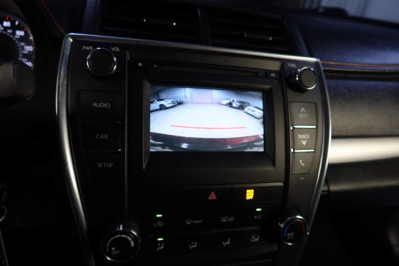 2017 Toyota Camry SE