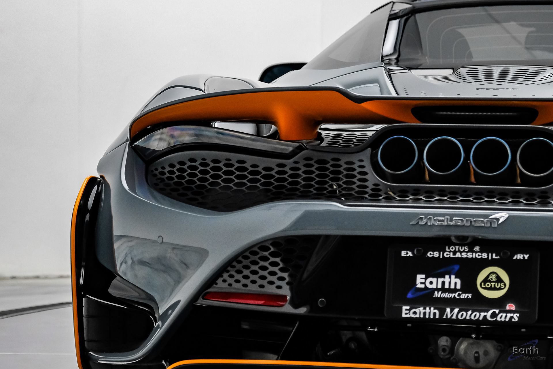 Used 2022 McLaren 765LT photo 18