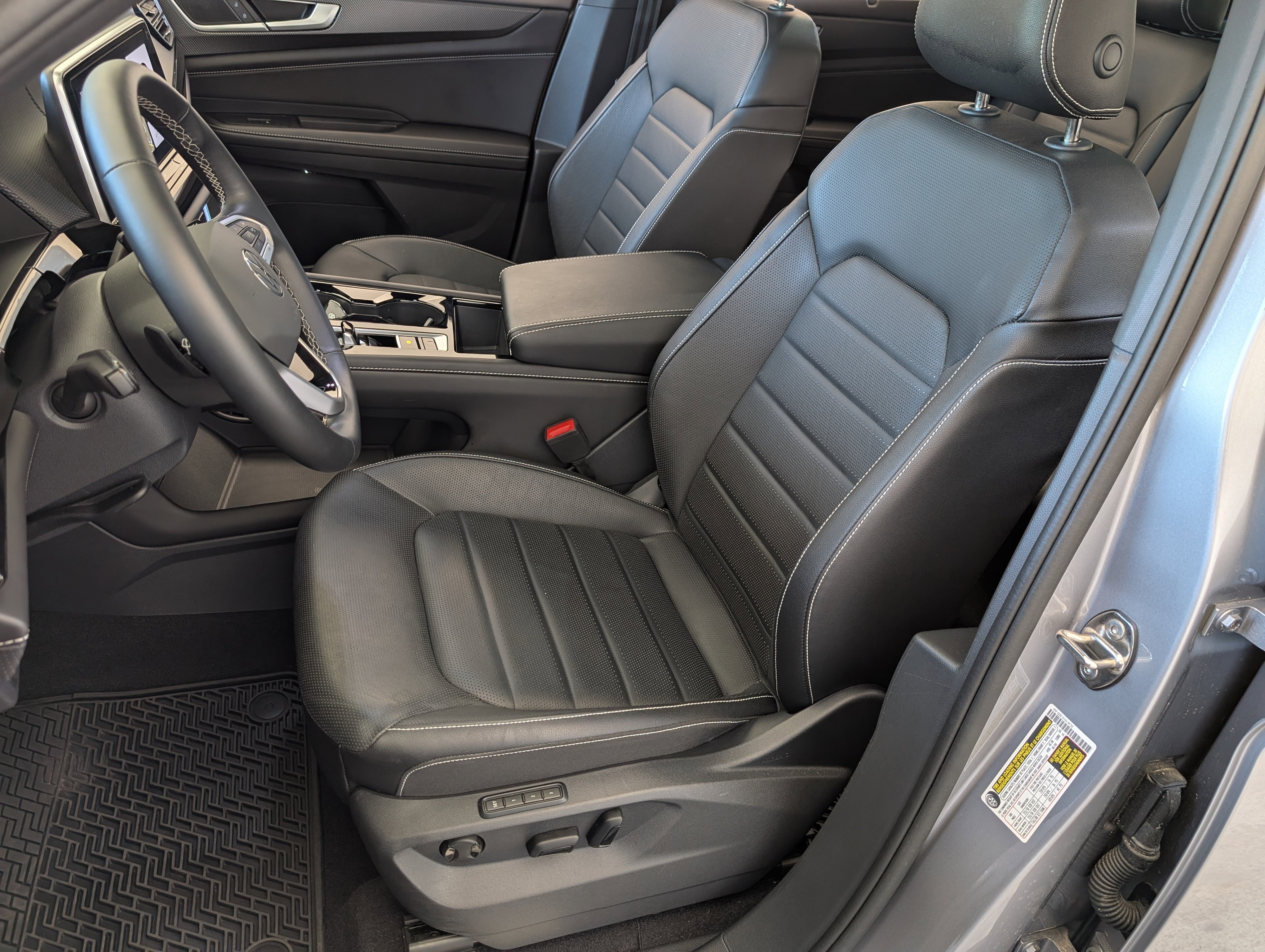 2025 Volkswagen Atlas Cross Sport SEL