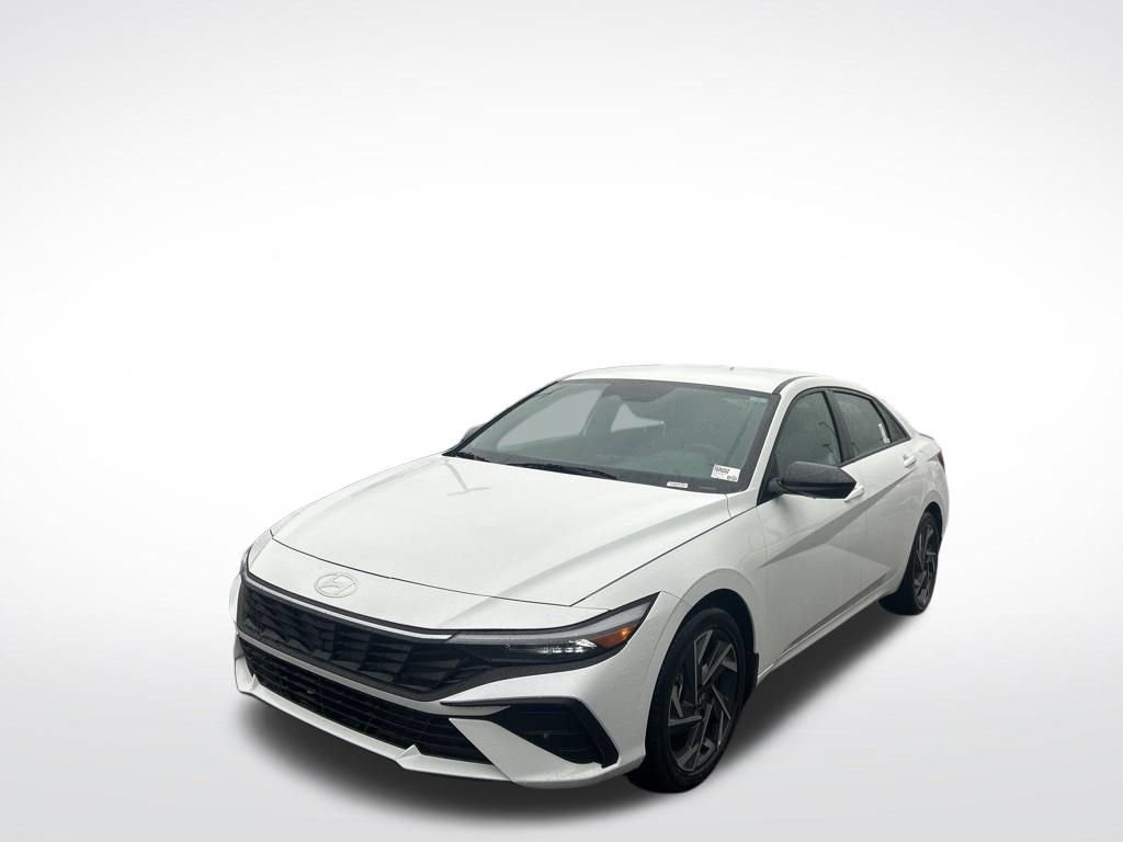 Used 2025 Hyundai Elantra SEL