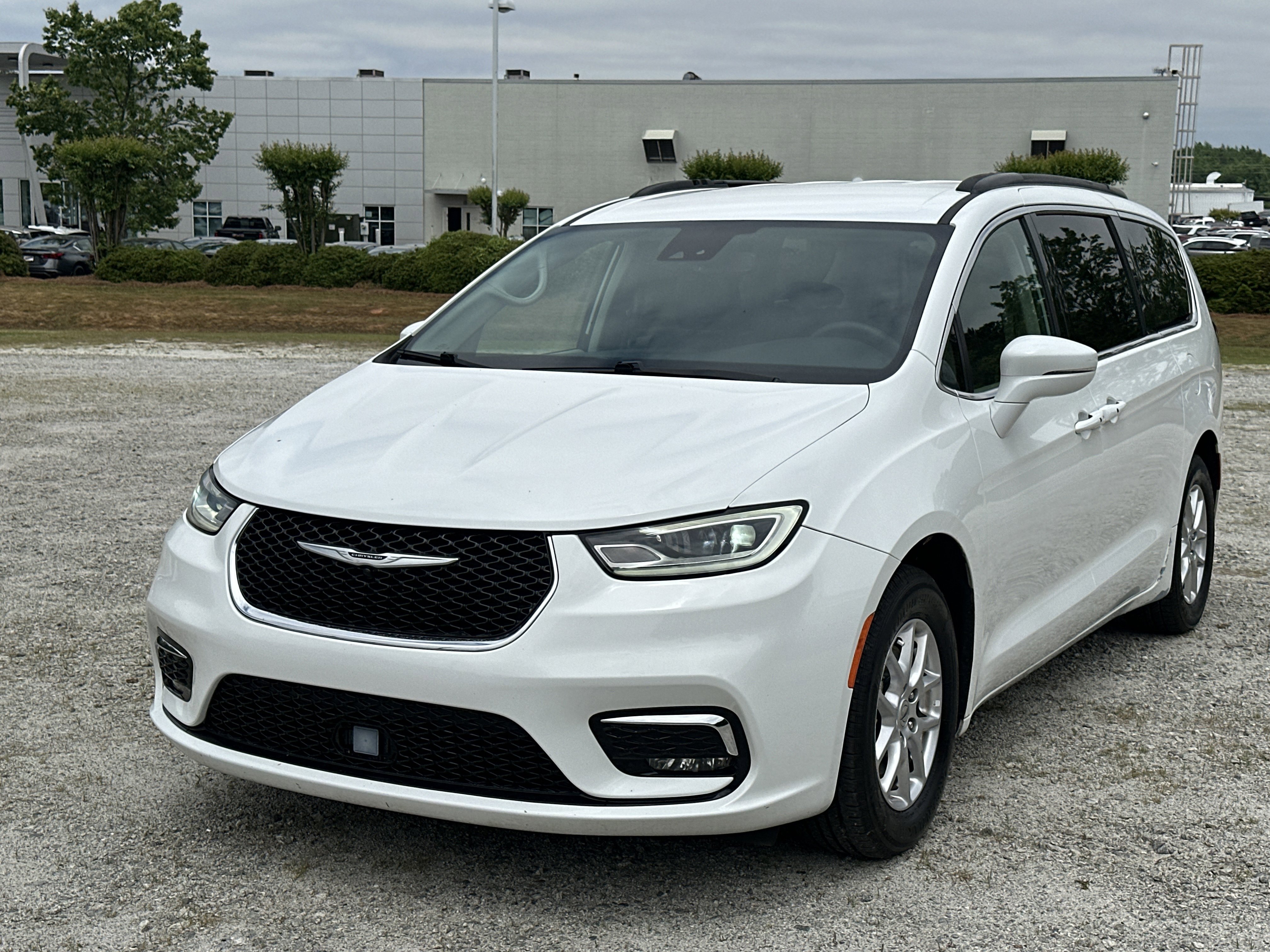 2022 Chrysler Pacifica Touring-L